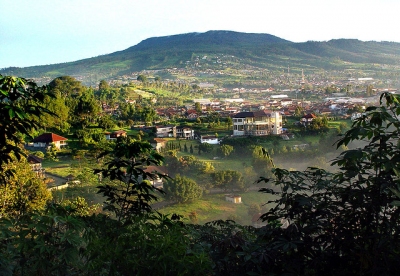 view of mt.tangkuban perahu, lembang, indonesia (Mey Lee)  [flickr.com]  CC BY 
Infos zur Lizenz unter 'Bildquellennachweis'