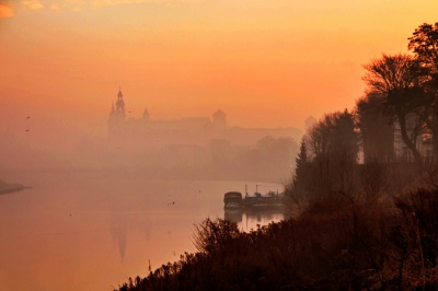 Wawel hill with castle in Krakow (Pawel Pacholec)  [flickr.com]  CC BY 
Infos zur Lizenz unter 'Bildquellennachweis'